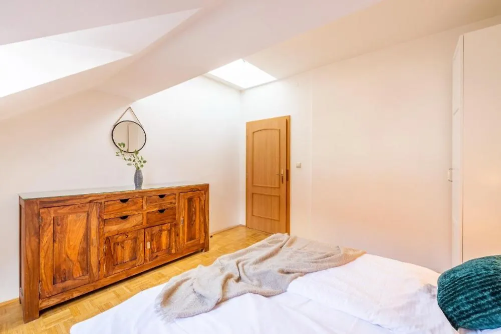 Templova - Old Town Large Apartment With Terrace Praga 0*,