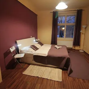  Apartment 2 Bedrooms Close Vysehrad - Congress Centrum