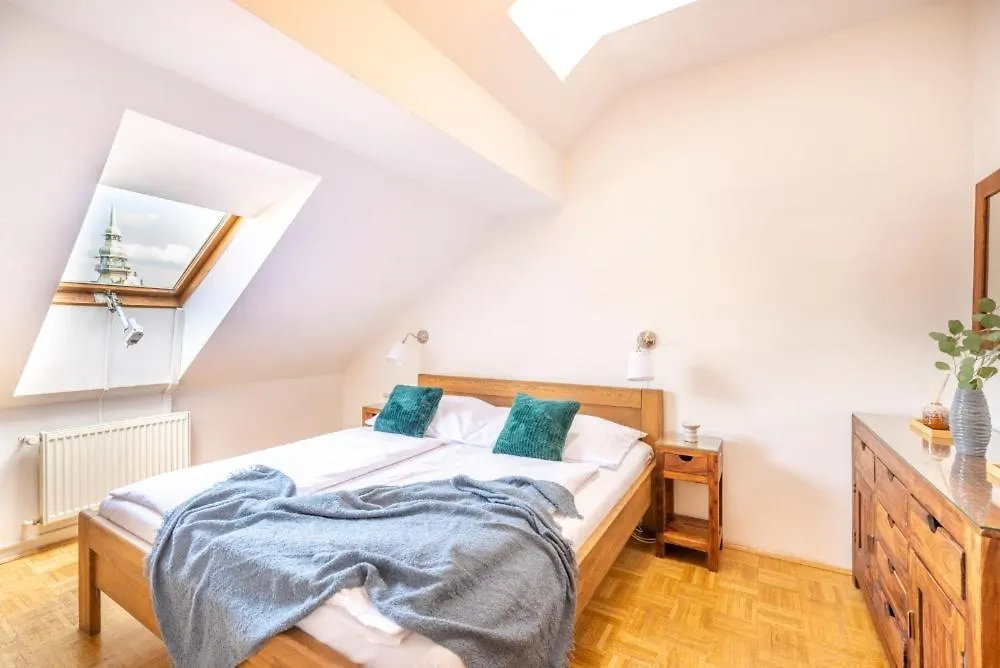 Templova - Old Town Large Apartment With Terrace Praga Czechy